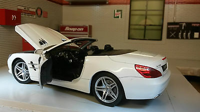 1:24 Mercedes SL500 Red 2012 24041 Detailed Welly G LGB Scale Diecast Model Car