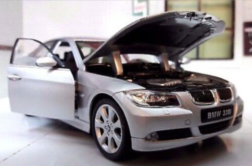 1:24 BMW 3er 330i Silber E90 2006 22465 Sehr detailliertes Welly G-Modell