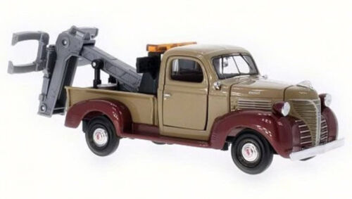 Plymouth 1941 Wrecker Tow Recovery Lorry Pickup Truck Motormax 1:24