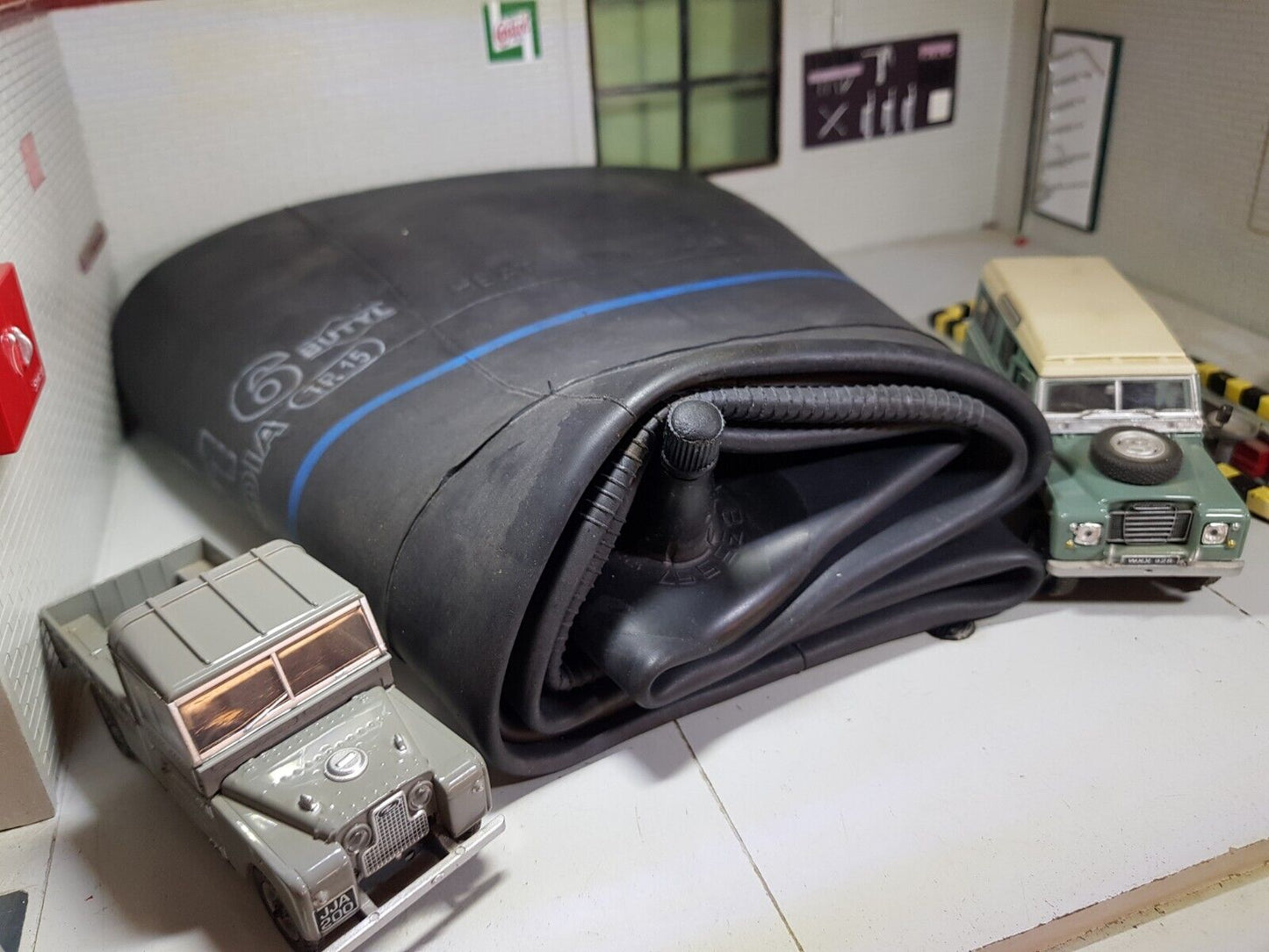 Land Rover Series Wheel Tyre Inner Tube 86 88 SWB 2a