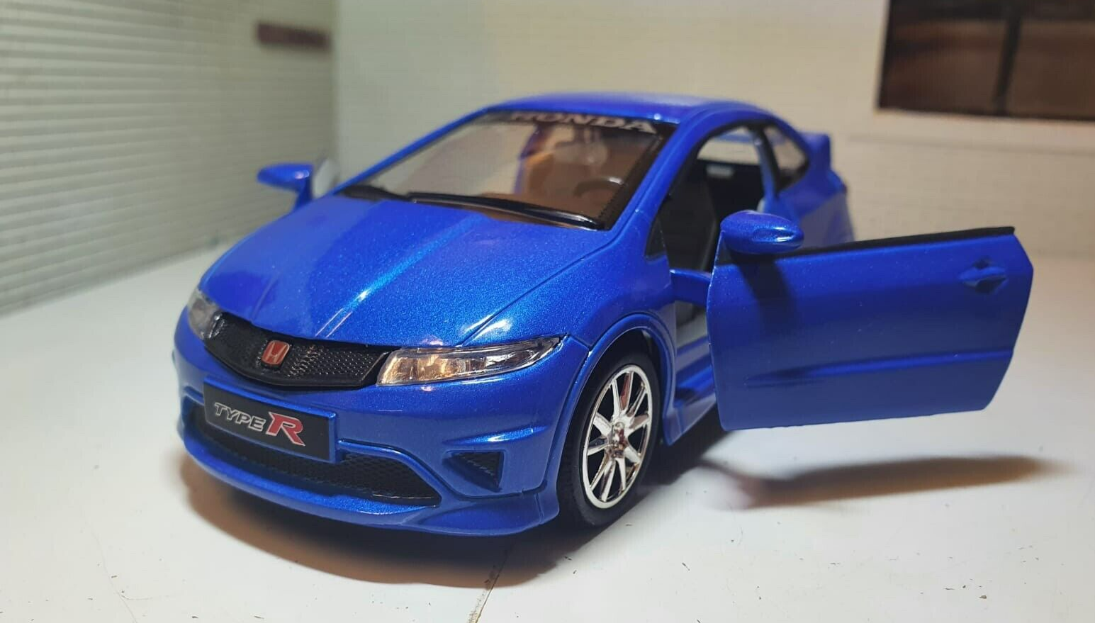 Honda 2007 Civic Type R VTEC RMZ 1:32 – Emberton Imperial