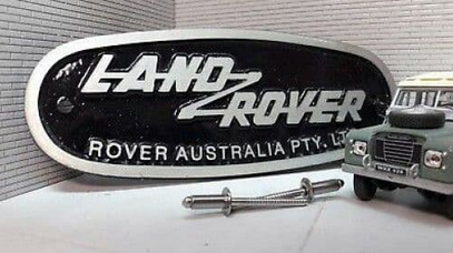 Land Rover Australia Grill/Tub Aluminium Cast Badge